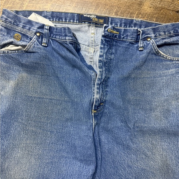 Wrangler Men's Jeans 3 pairs - Picture 5 of 12